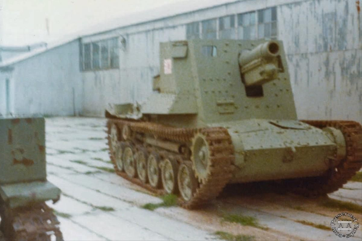 Type 4 Ho-Ro có tầm hoạt động tối đa 200 km, về lý thuyết thì nó có thể tăng tốc lên tốc độ tối đa khoảng 38 km/h nhưng trên thực tế, Type 4 Ho-Ro không thể vượt quá tốc độ 20 km/h vì động cơ yếu và hệ thống đường xá quá kém của Nhật giai đoạn cuối chiến tranh. Nguồn ảnh: AA.