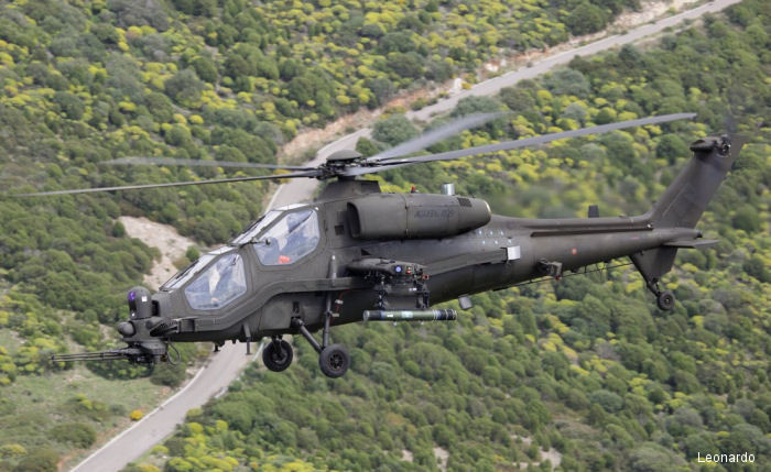 Tốc độ tối đa mà A129 có thể đạt được chỉ vào khoản 278 km/h, tốc độ hành trình 229 km/h, tầm hoạt động 510 km và có trần bay tối đa 4700 mét. Giống với các loại trực thăng chiến đấu hiện đại hienj nay, A129 được trang bị một khẩu pháo 3 nòng ở mũi với hệ thống nhắm bắn theo ánh nhìn của phi công cực kỳ hiện đại. Nguồn ảnh: Leonardo.