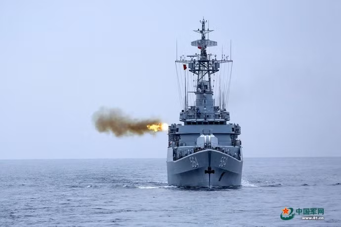 Cuộc tập trận bắn đạn thật lần này của Trung Quốc bao gồm các khoa mục tấn công tiêu diệt mục tiêu di động trên biển, săn ngầm và tấn công tàu ngầm. Nguồn ảnh: China81.