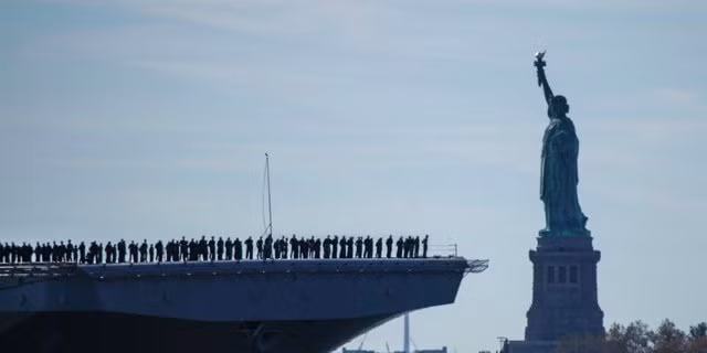 Theo trang Bussiness Insider, kế hoạch tái hoạt động lại Hạm đội 2 Hải quân Mỹ là cách mà Mỹ phản ứng lại với động thái căng thẳng đang ngày một leo thang giữa Washington và Moscow. Nguồn ảnh: USnavy.