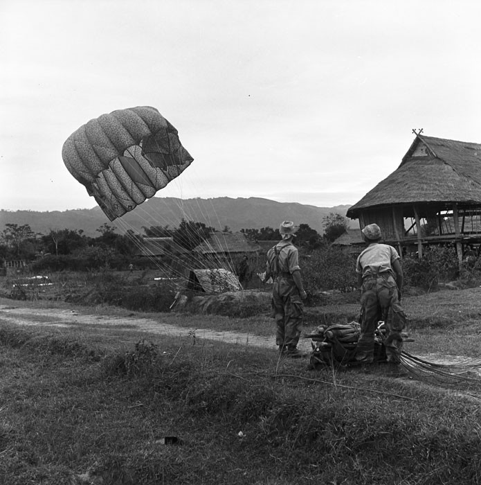 Có thể nói, với lực lượng Pháp và sự hỗ trợ chiến phí khổng lồ của Mỹ ở Điện Biên Phủ, rõ ràng không có bất cứ lý do gì quân đội Pháp lại không tin vào một thắng lợi ở chiến trường này. Nguồn ảnh: ECPA.