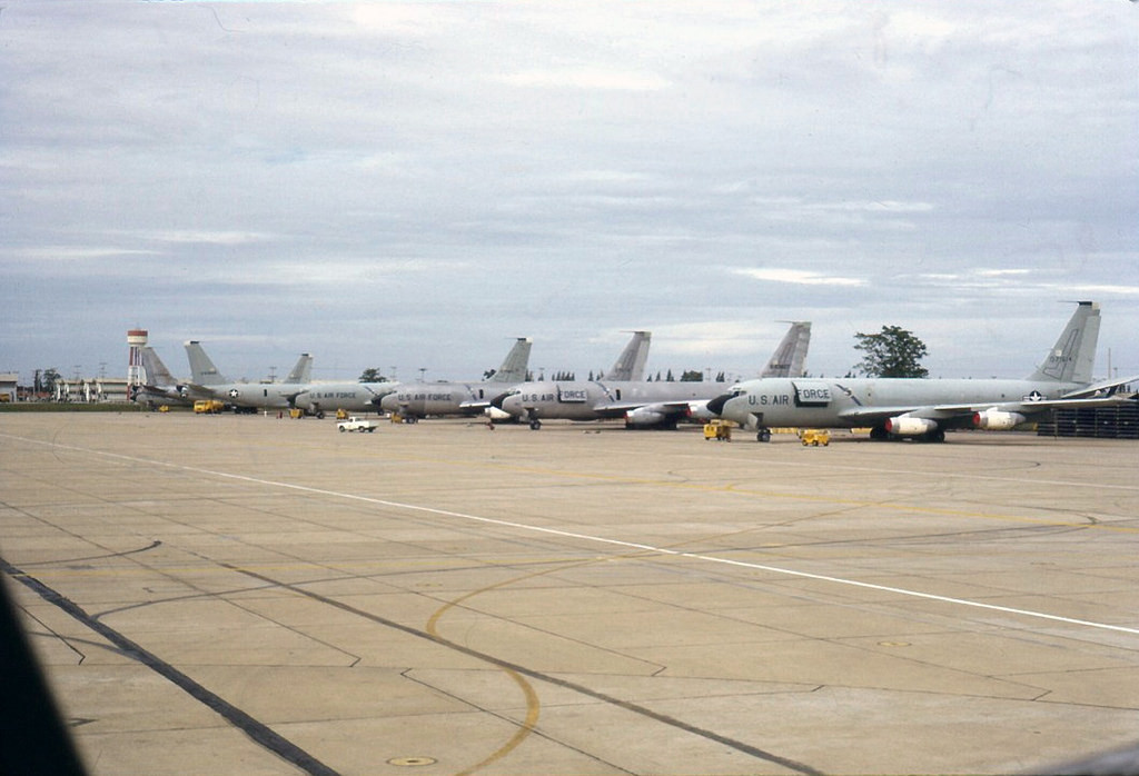 Hàng loạt "thùng xăng bay" được không quân Mỹ huy động tới Việt Nam. Nguồn ảnh: Flickr.