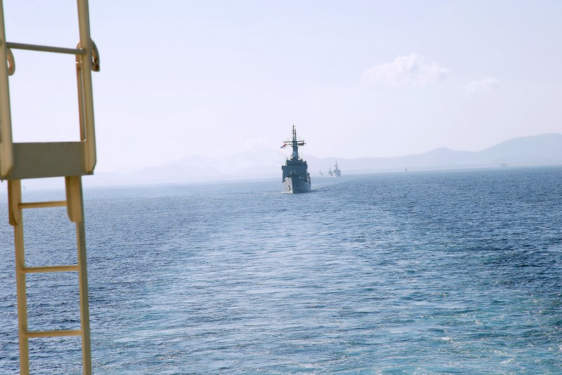 Các tàu cơ động trong đội hình hàng dọc