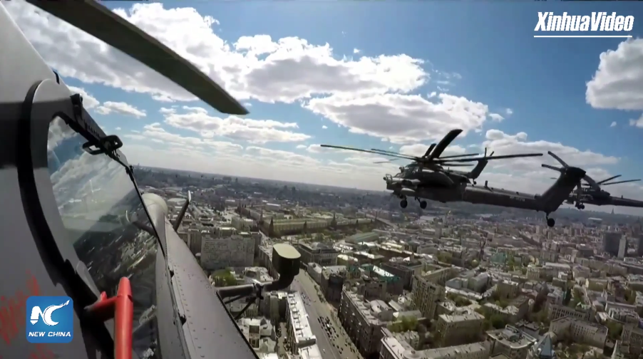 Tiếp theo đó là tốp 4 "thợ săn đêm" - trực thăng chiến đấu Mi-28.