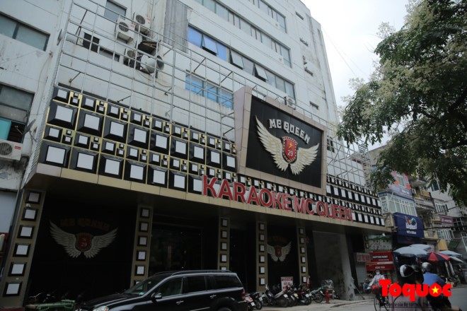 Một số quán Karaoke chậm trễ xử lý sai phạm.