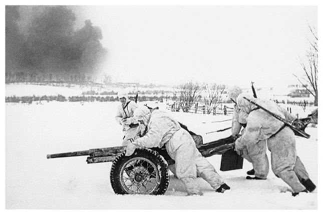 Trong số bốn người Việt Nam quả cảm tham gia trận chiến bảo vệ Moscow, có ba người đã hy sinh ngay sau đó bao gồm ông Lý Nam Thanh, Lý Anh Tạo và Lý Thúc Chất. Nguồn ảnh: Pinterest.