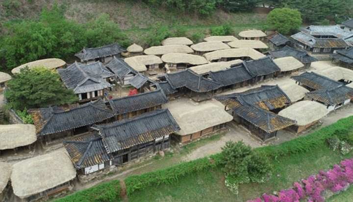 Bản sao làng đình chiến Bàn Môn Điếm ở Namyangju nổi tiếng là phim trường của nhiều bộ phim Hàn Quốc. Ảnh: Yonhap.