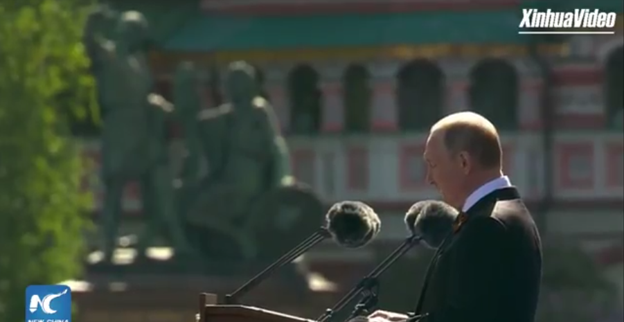 Trong bài diễn văn của mình, Tổng thống Nga đã nhắc lại cuộc Chiến tranh Vệ quốc Vĩ đại của dân tộc cùng với sự hy sinh của nhiều chục triệu người dân Nga, bao gồm cả phụ nữ và trẻ em để giữ vững "Đất Mẹ".