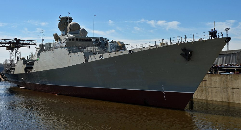 Hệ thống vũ khí tiêu chuẩn trên các tàu hộ vệ tên lửa Gepard 3.9 được Nga đóng mới hiện tại gồm hệ thống 8 tên lửa đối hạm Kh-35, tổ hợp vũ khí đánh chặn tầm gần Palma, hải pháo 76mm AK-176, 2 pháo cao tốc 30mm AK-630, 4 ống phóng ngư lôi 533mm và hệ thống rocket chống ngầm RBU-6000. Nguồn ảnh: Navyrec.