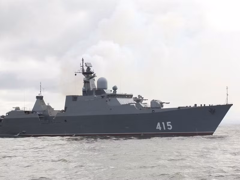 Trong quá khứ, Hải quân Ấn Độ cũng đã từng là khách hàng đầu tiên đặt mua tàu hộ vệ tên Gepard từ Nga, và đã có ít nhất hai tàu chiến lớp này được nhà máy đóng tàu Zelenodolsk đóng mới cho Hải quân Ấn Độ từ năm 1993. Nguồn ảnh: Wiki.