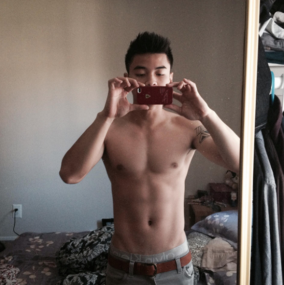 Body cực chuẩn của anh chàng.