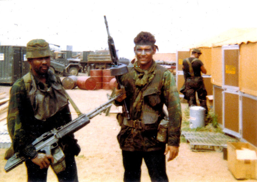 Tầm bắn hiệu quả của Stoner 63 vào khoảng từ 200 tới 1000 mét, sơ tốc đầu nòng của khẩu súng máy này là cực lớn, lên tới 991 mét/giây. Nguồn ảnh: Flickr.