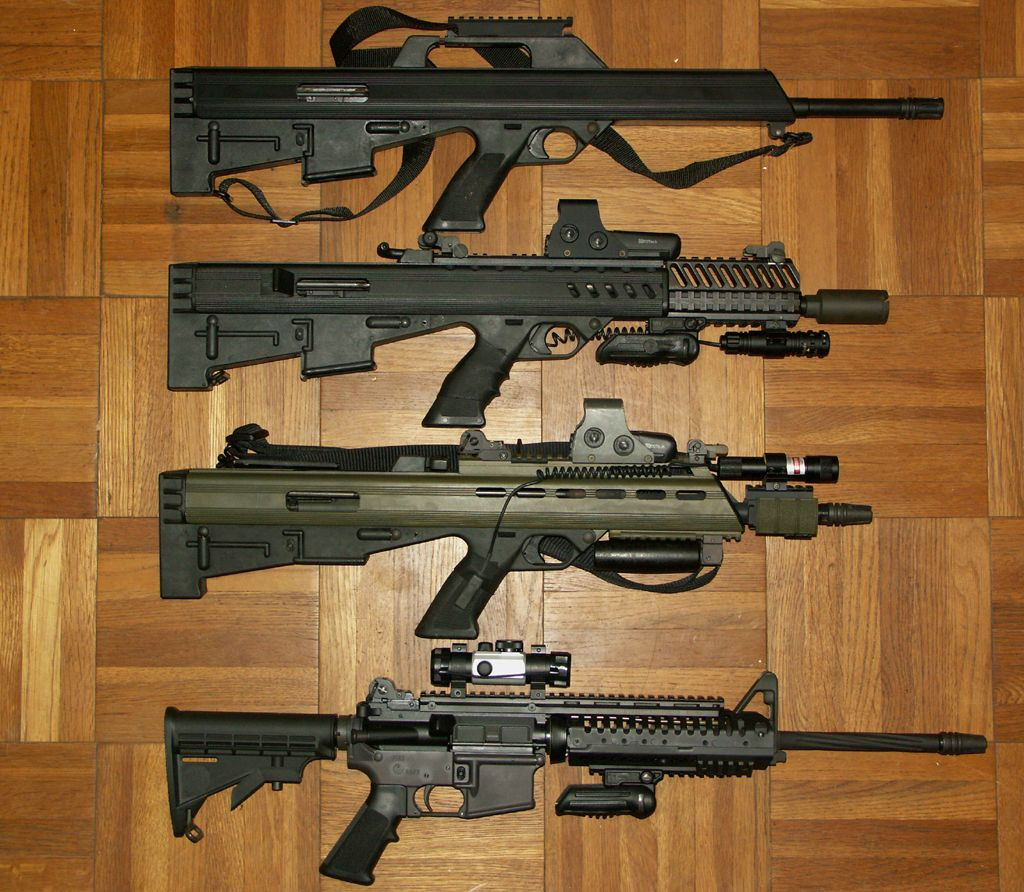 Từ trên xuống dưới là ba phiên bản cải tiến của khẩu Bushmaster M17S, dưới cùng là khẩu M16 với chiều dài cơ sở dài hơn đáng kể nhưng chiều dài nòng thực tế lại ngắn hơn. Nguồn ảnh: Nguồn ảnh: Pinterest.