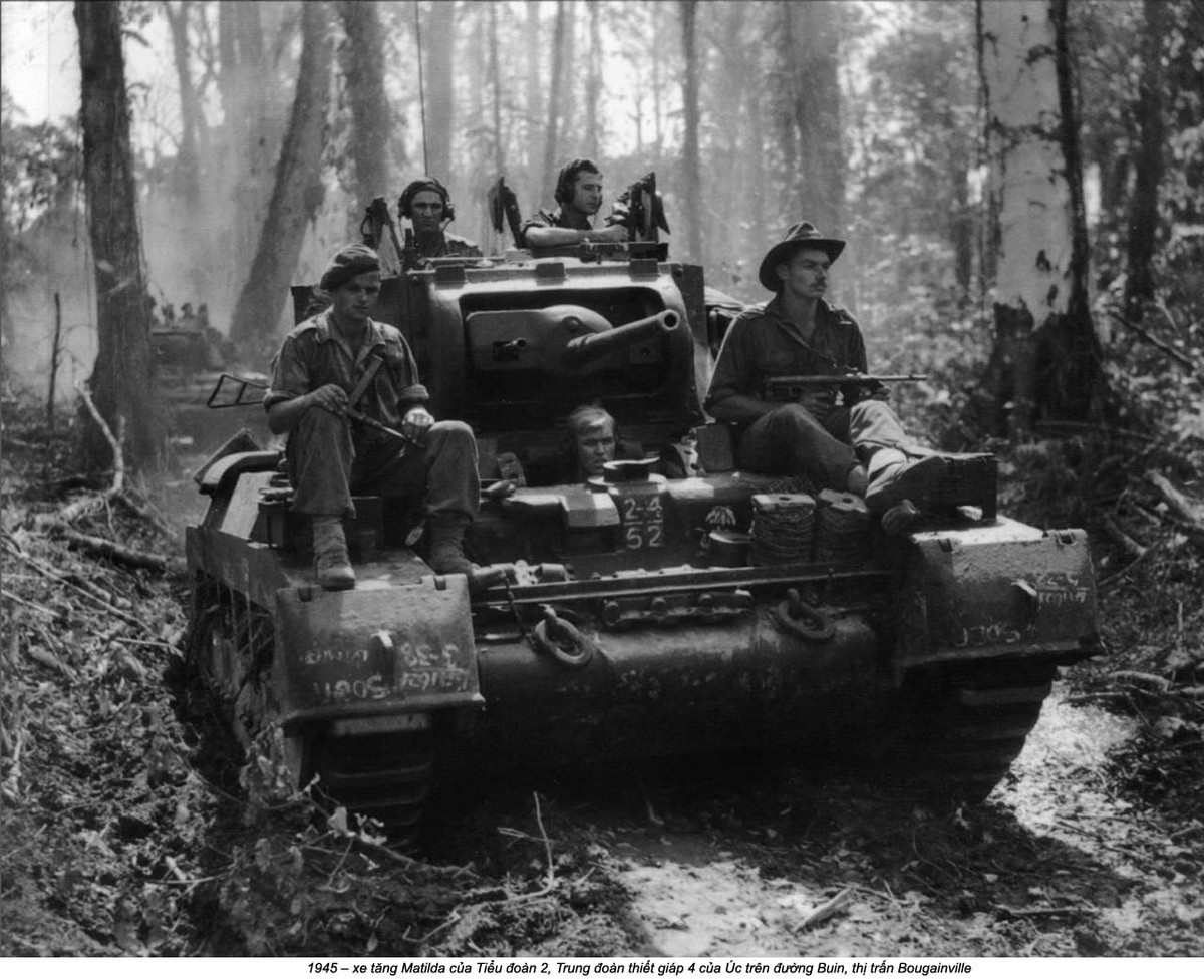 Xe tăng Matilda của Tiểu đoàn 2, Trung đoàn thiết giáp số 4 Lục quân Australia. Đây là loại xe tăng được Anh viện trợ cho Australia. Nguồn ảnh: Flickr.