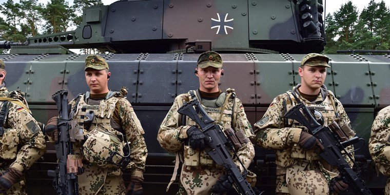 Các bằng chứng trên đã cho thấy, đã đến lúc Quân đội Đức cần có sự thay đổi, thậm chí là đập đi xây lại hoàn toàn do lực lượng này giờ đây gần như đã không còn sức chiến đấu để bảo vệ chính quốc gia mình. Nguồn ảnh: Telegraph.