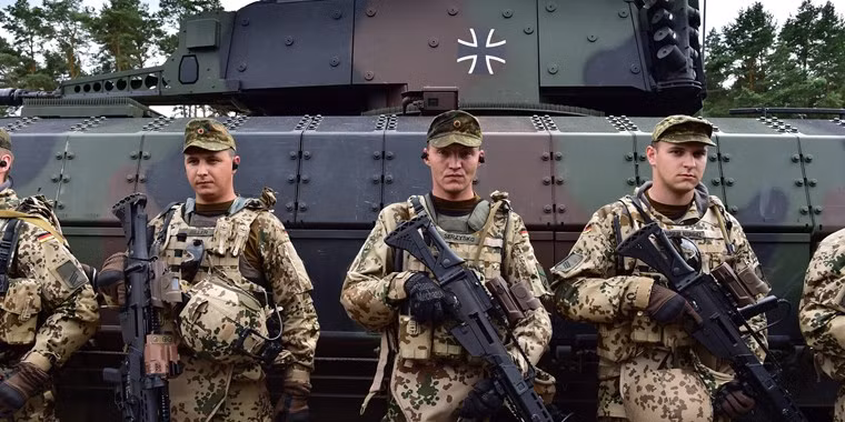 Các bằng chứng trên đã cho thấy, đã đến lúc Quân đội Đức cần có sự thay đổi, thậm chí là đập đi xây lại hoàn toàn do lực lượng này giờ đây gần như đã không còn sức chiến đấu để bảo vệ chính quốc gia mình. Nguồn ảnh: Telegraph.