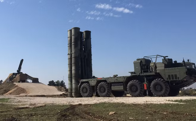 Tháng trước, Nga đã tự tin tuyên bố các tên lửa Tomahawk của Mỹ bắn vào Syria đã bị tiêu diệt tới gần 70% bởi các tổ hợp phòng không Pantsir-S của nước này. Tuy nhiên phía Mỹ phủ nhận thông tin trên và cho rằng chỉ khoảng 10% tên lửa Tomahawk bị bắn hạ. Nguồn ảnh: Sputnik.