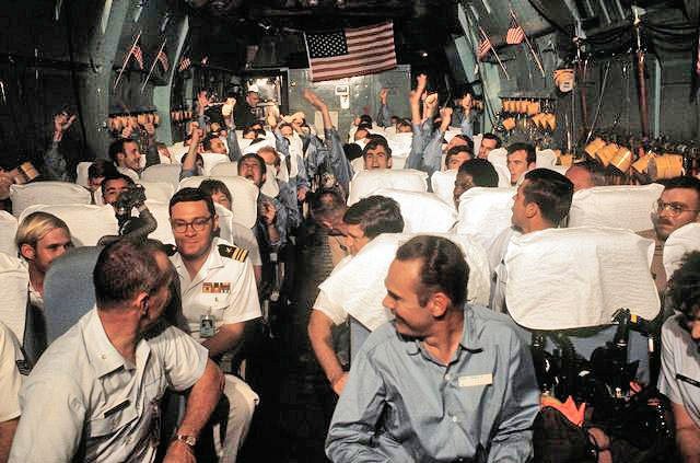 Trong số những tù binh phi công Mỹ được trao trả trong năm 1973, có những phi công bị phòng không của ta bắn hạ từ cuộc Chiến tranh phá hoại miền Bắc lần thứ nhất từ năm 1965. Nguồn ảnh: Flickr.