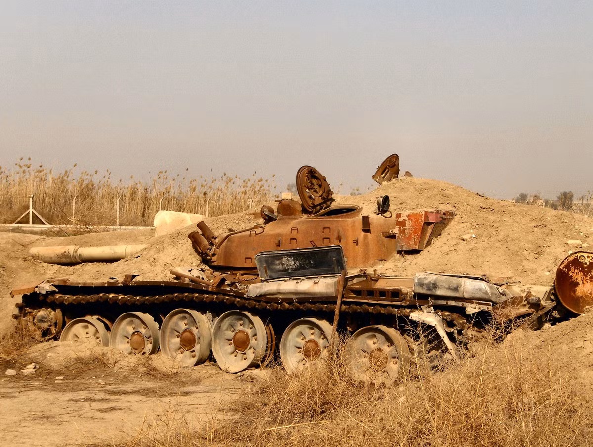 Phía Mỹ chịu thiệt hại khoảng từ 1 tới 3 xe tăng Abrams. Tuy nhiên, số xe tăng này bị phá hủy phần lớn do thiết bị nổ tự chế và mìn chứ không phải trong những cuộc đấu tăng. Nguồn ảnh: Flickr.