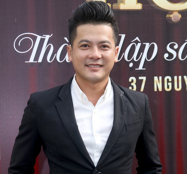 Hoàng Anh mất ngủ vì thu nhập từ nghề diễn giảm. Ảnh: NVCC.