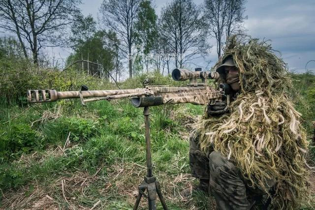 Giống với mọi lực lượng bắn tỉa khác trên thế giới, lực lượng bắn tỉa của quân đội Ba Lan cũng là một trong các lực lượng "con cưng" của quân đội nước này, là nơi quy tụ những tay thiện xạ đẳng cấp nhất của quân đội Ba Lan. Nguồn ảnh: Sina.