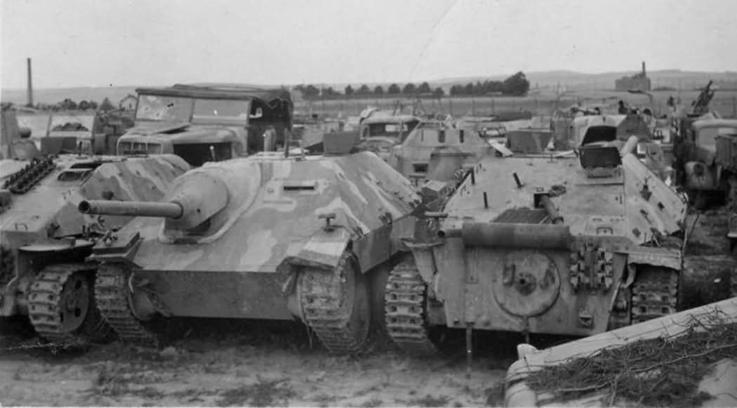 Việc dựa trên khung gầm Panzer 38 lại khiến pháo tự hành Hetzer vô hình chung trở thành chiếc xe tăng có độ ổn định bậc nhất thời bấy giờ vì hầu hết ở khoảng thời gian giữa và cuối chiến tranh, xe tăng Đức hầu hết khá nặng nề và độ ổn định không cao. Nguồn ảnh: Archive.