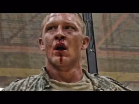 Và trong những cuộc hỗn chiến, dù người lính to khỏe và có kỹ năng giỏi tới đâu, nguy cơ bị đổ máu vẫn là rất rất cao. Nguồn ảnh: Tube.