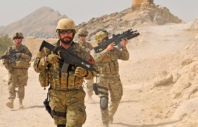 Hiện tại khẩu súng này đang phục vụ trong lực lượng quân đội của khoảng 10 quốc gia khác nhau trên thế giới, bao gồm cả Mỹ, Thái Lan, Ai Cập và nhiều quốc gia khác ở Trung Đông cũng như ở Vùng Vịnh. Nguồn ảnh: Baretta.