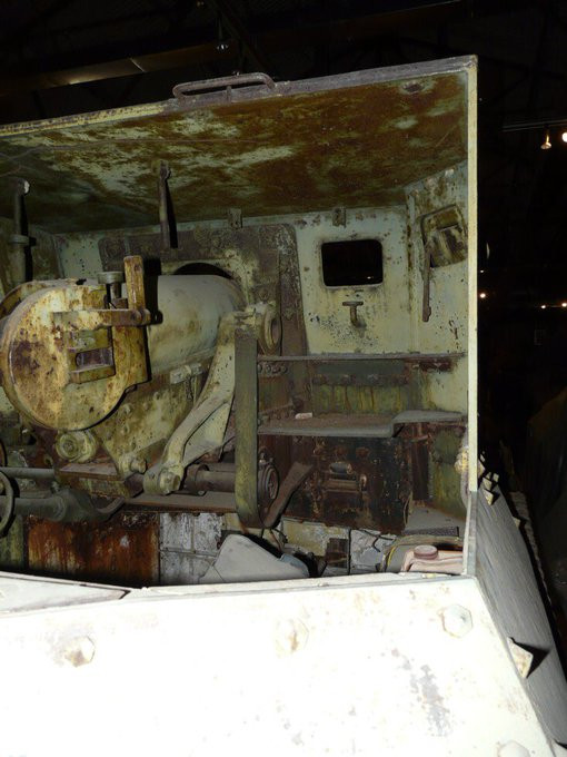 Cận cảnh vị trí của kíp chiến đấu trên pháo tự hành Type 4 Ho-Ro hiếm hoi còn sót lại sau Chiến tranh Thế giới thứ 2. Nguồn ảnh: Craft.