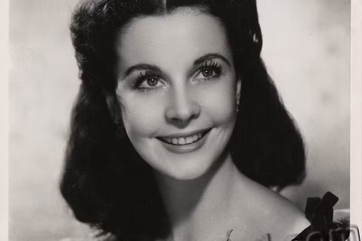 Nàng Scarlett O'Hara cá tính trong cuốn tiểu thuyết “Cuốn theo chiều gió” nổi tiếng.