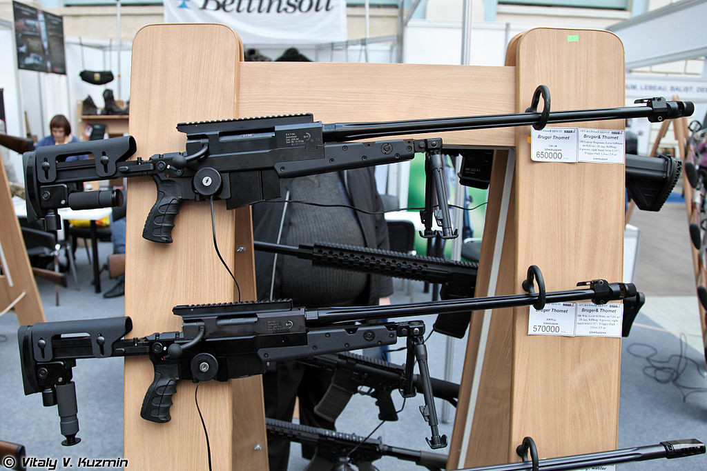 Brugger &amp; Thomet APR có hai phiên bản, trong đó có phiên bản APR308 và phiên bản APR338. Phiên bản APR308 được ra đời từ năm 2003 trong khi đó phiên bản APR338 được ra đời từ năm 2007, tất cả đều vẫn tiếp tục được sản xuất cho tới tận ngày nay. Nguồn ảnh: Vitaly.