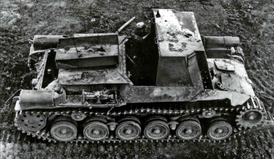 Khẩu pháo tự hành Type 4 Ho-Ro chỉ được bọc thép dày nhất khoảng 25mm ở phần trước thân xe. Tuy nhiên hai bên thân xe lại bị loại bỏ phần bọc thép hoàn toàn. Điều này khiến cho Type 4 Ho-Ro cực kỳ dễ bị tổn thương nếu nó lộ vị trí và bị tấn công. Nguồn ảnh: Tube.