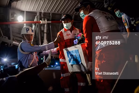 Nguoi dan Indonesia truoc tham hoa QZ8501