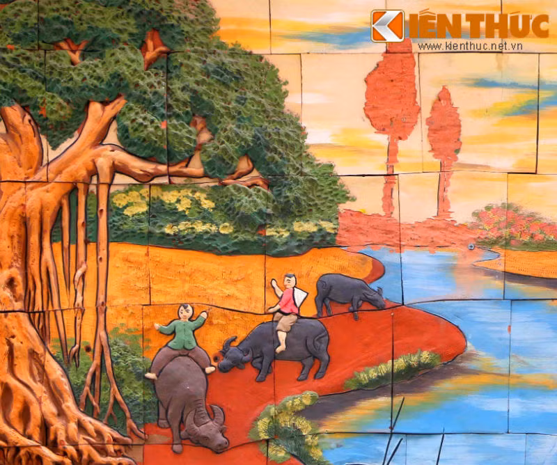 Như vậy, tổng chi phí cho bức tường gốm này rơi vào khoảng 100 triệu đồng, trong đó mỗi gia đình đóng góp từ 3 – 5 triệu.