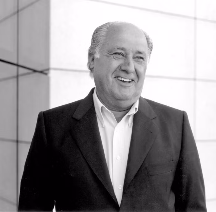 Theo thông tin trên Her World Việt Nam, Amancio Ortega, người sáng lập Zara, đã từng vượt qua Bill Gates và trở thành người đàn ông giàu nhất thế giới và Amancio Ortega chưa bao giờ thực hiện bất kỳ cuộc phỏng vấn nào với báo chí. Ảnh: Her World Việt Nam.