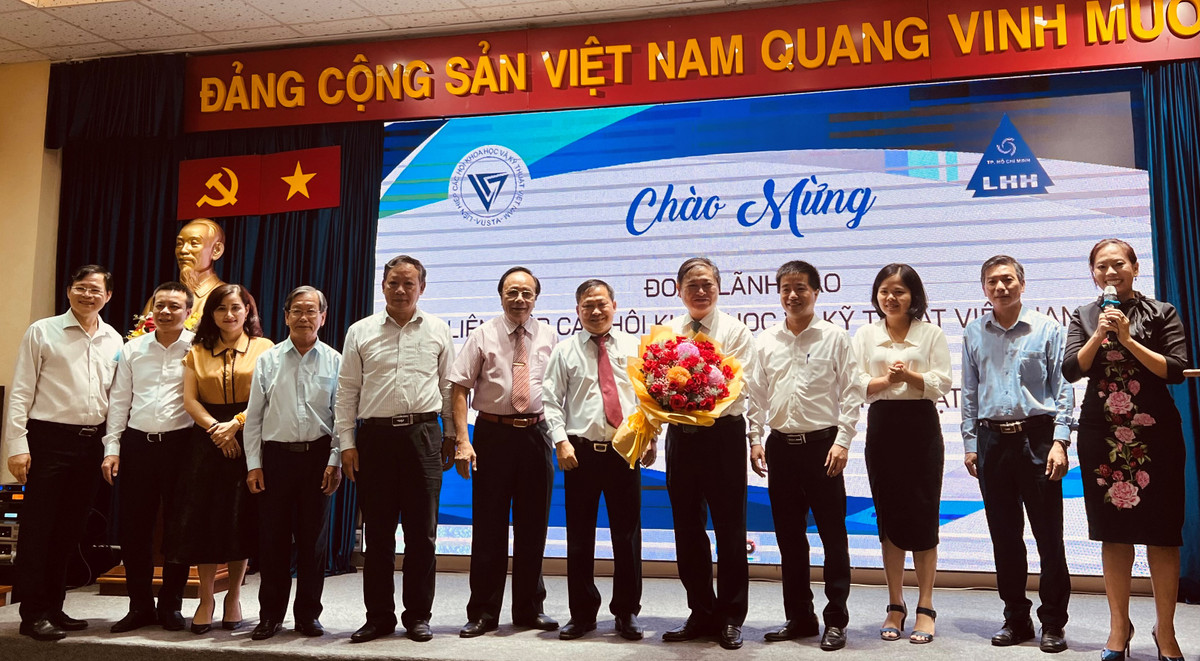 Lien hiep cac Hoi Khoa hoc va Ky thuat Viet Nam lam viec voi TPHCM ve cong tac tri thuc-Hinh-4