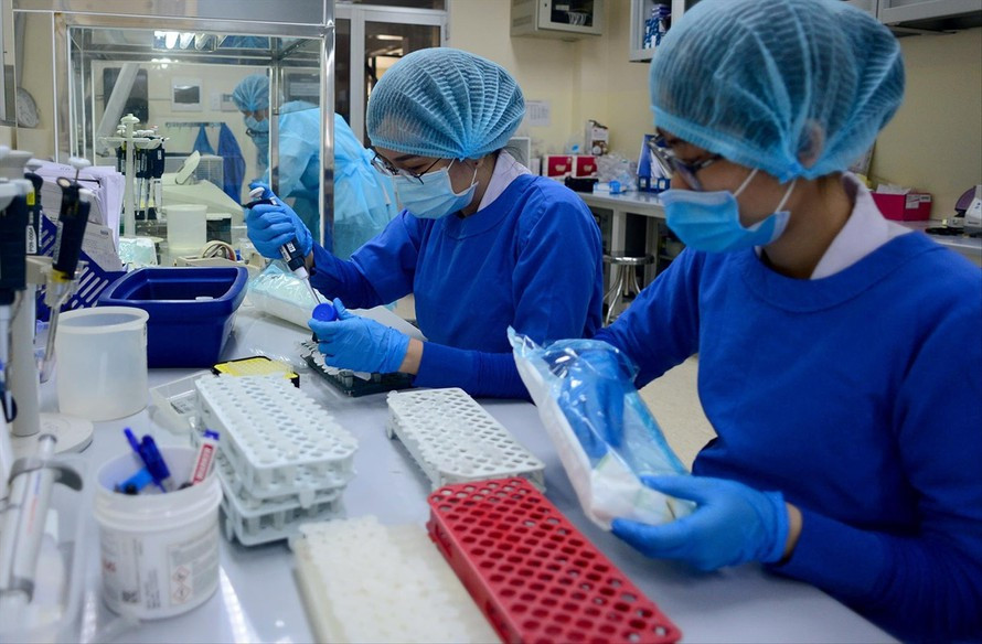 TPHCM: Lap benh vien cho nguoi nhiem chung Omicron