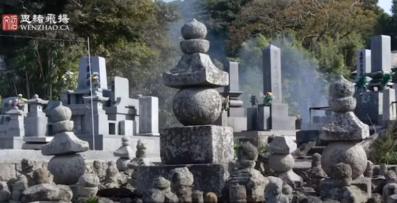 Điều thú vị hơn nữa là ở Nhật Bản thực sự có mộ của Dương Quý Phi, và có hậu duệ của Dương Quý Phi ở đó.