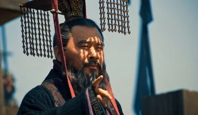 Ví dụ, có những “kho báu" mà chúng ta vô tình bỏ qua, đó là mối quan hệ giữa các cá nhân của cha mẹ và bạn bè, kinh nghiệm thành công và bài học thất bại của người khác… Nói một cách đơn giản, muốn thắng lớn phải biết tận dụng tất cả các tài nguyên có sẵn.