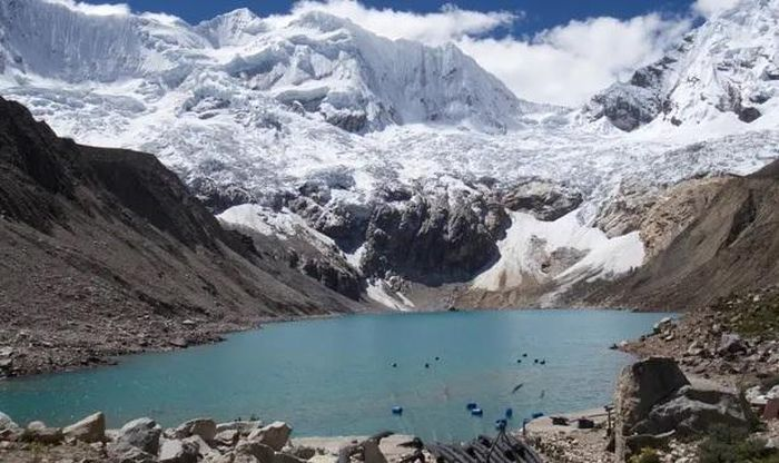 Tom Robinson, đồng tác giả của nghiên cứu và là giảng viên tại Đại học Canterbury (New Zealand) cho biết một đợt vỡ hồ sông băng sẽ giống như “cơn sóng thần trên cạn”.