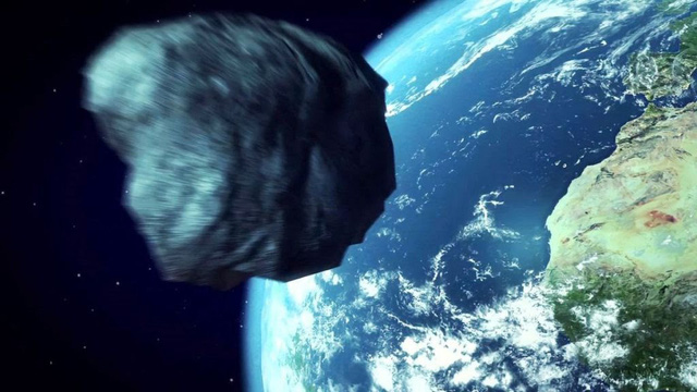 Ngoài mặt trăng lớn con người vẫn biết đến, Trái đất đôi khi, trong một thời gian ngắn sẽ thu hút các vật thể khác đi lạc vào vùng trọng lực và các vật thể này ở lại đó một thời gian. Những vật thể này được gọi là mặt trăng mini.