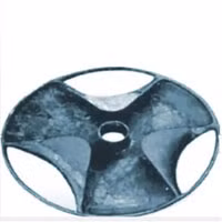 Nhiều giả thuyết đã được đề xuất trong nhiều năm về chức năng của vật thể này. Ban đầu, chiếc đĩa bị coi là bình hoa, lư hương hay chỉ đơn giản là một vật trang trí. Tuy nhiên, điều này đã gây ra rất nhiều tranh cãi trong cộng đồng khảo cổ và sử học.