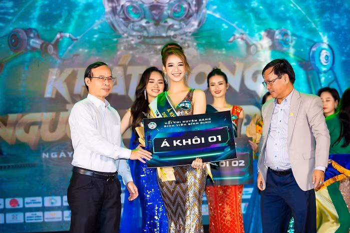 Chung ket Cuoc thi Duyen dang Sinh vien Binh Dinh 2023: Hap dan-Hinh-2