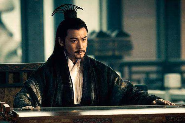 Tài năng, nhân hậu và ngoại hình anh tuấn, Gia Cát Lượng quả xứng với hình tượng thần sĩ mà sử sách đã xây dựng.