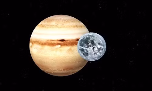 Một số nhà khoɑ học cho rằng, có thể xảy ra 1-5 vụ va chạm mỗi tháng. Nếu không nhờ lực hấρ dẫn lớn của sao Mộc làm chệch hướng vật thể khỏi Ƭrái Đất, con người có thể đã chịu nhiều vụ va chạm.