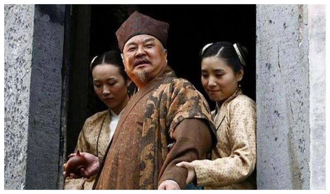 Theo lý mà nói, họ này hầu như không liên quan gì đến Chu Nguyên Chương vì sống khác triều đại. Nhưng tại sao ông lại mạnh tay trấn áp họ này như vậy, thậm chí còn bắt hậu nhân gia tộc làm những công việc thấp kém, để họ vĩnh viễn không thể ngóc đầu lên được? Chuyện này phải bắt đầu kể từ thời nhà Nam Tống.