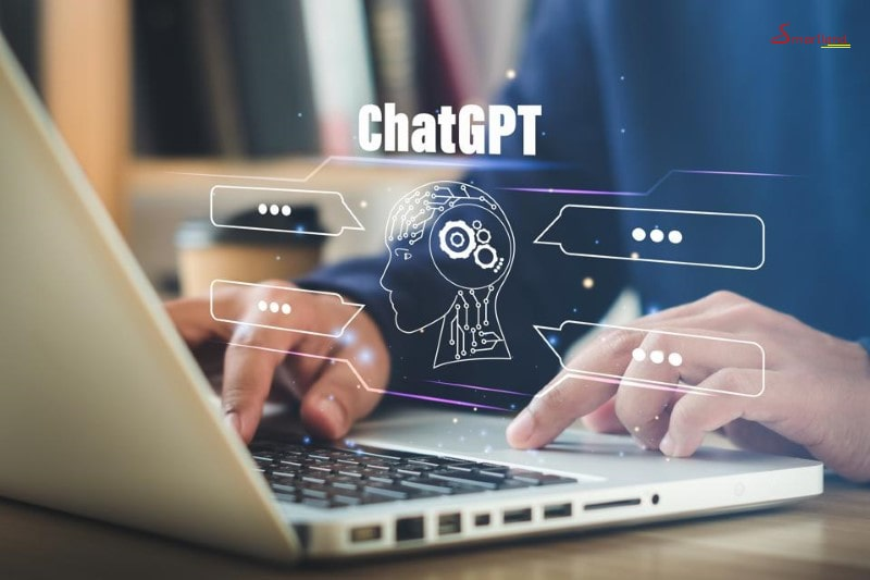 Ngoài ra, sự phát triển nhanh chóng của chatbot ChatGPT cũng khiến các chuyên gia phải lên tiếng cảnh báo về nguy cơ tiềm tàng đối với người lao động trong nhiều ngành nghề khi máy móc đang phát triển thông minh hơn từng ngày.