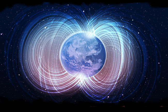 “Đó không phải là một vụ đảo cực tức thời, mà là một quá trình chậm chạp và trong suốt tiến trình này, sức mạnh của từ trường trở nên yếu đi. Nhiều khả năng từ trường sẽ trở nên phức tạp hơn và có thể xuất hiện nhiều hơn 2 cực từ trong một thời điểm, kế đến nó lại phục hồi sức mạnh và sau đó chính thức đảo cực”, Monika Korte, Giám đốc khoa học của Đài quan sát địa từ Niemegk thuộc GFZ Potsdam (Đức), nhận xét.