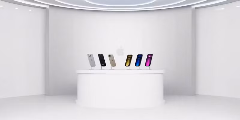 Chiem nguong iPhone 15 Ultra khung titan sieu cao cap dep long lanh