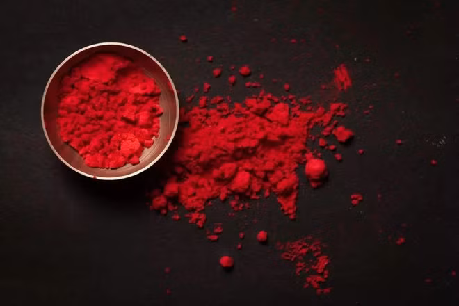 Các nghiên cứu về thành phần lại cho thấy loại "tiên đan" này thực chất là thủy ngân sulfua vô cùng độc hại. Tiêu thụ một lượng lớn thủy ngân sulfua sẽ hủy hoại hệ thần kinh và khả năng sinh sản của con người.